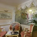 Hotel Becher