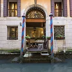 Becher 3* Venezia
