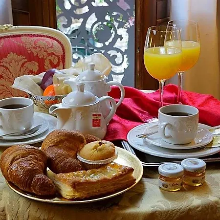 Becher Hotel 3*