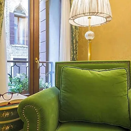 Becher 3* Venedig