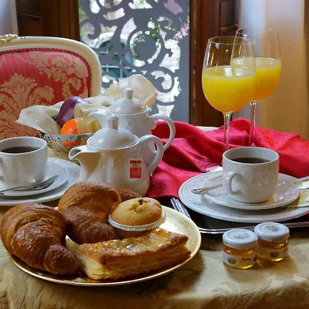 Becher Hotel 3*