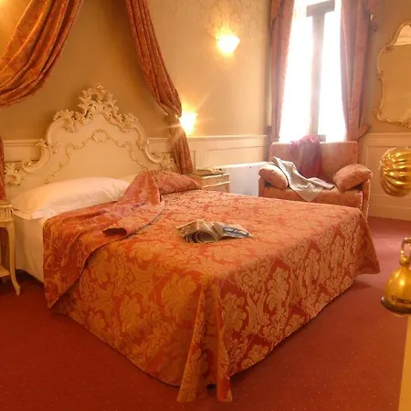 Becher Hotel