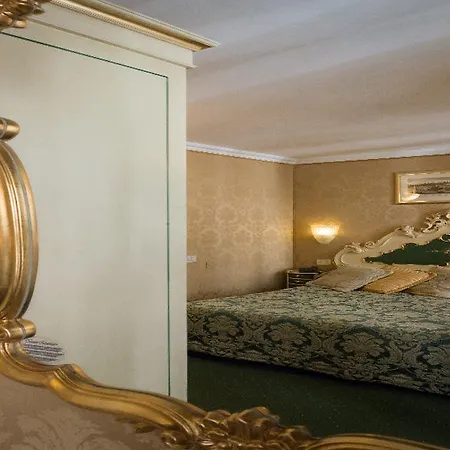Hotel Becher 3*