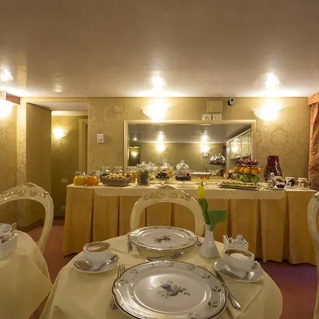 Becher Hotel